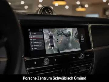 PORSCHE Macan Surround-View BOSE Luftfederung 20-Zoll