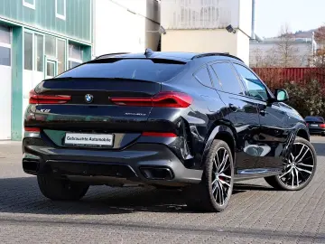 BMW X6 xDrive40d M Sport AHK Pano