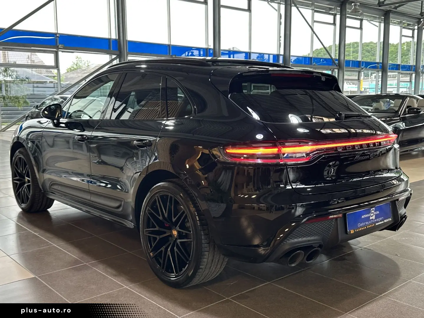 PORSCHE Macan GTS Pano BOSE Leder Memory Luftfeder. AHK