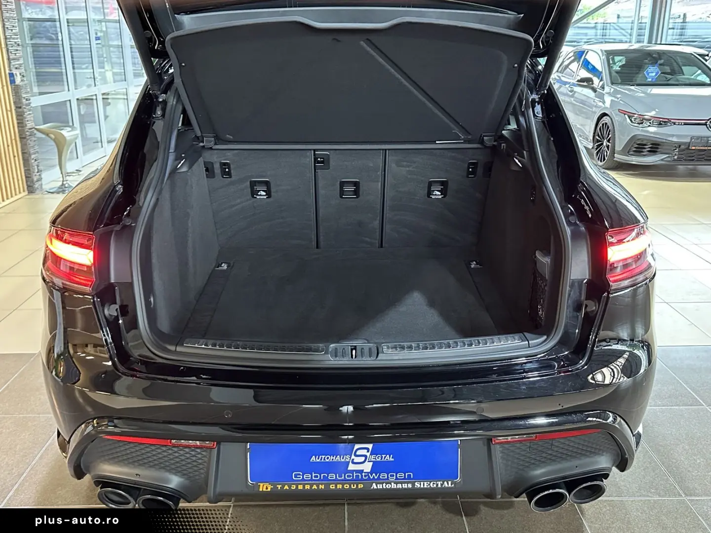 PORSCHE Macan GTS Pano BOSE Leder Memory Luftfeder. AHK