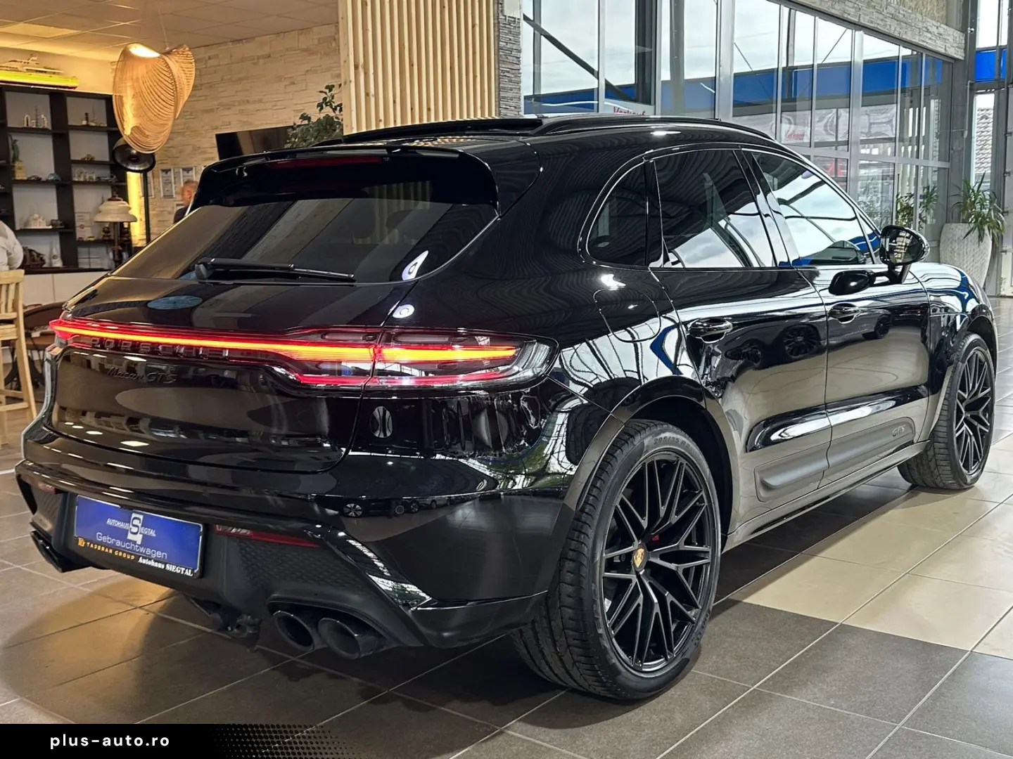 PORSCHE Macan GTS Pano BOSE Leder Memory Luftfeder. AHK