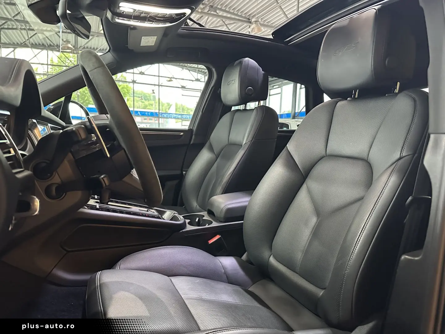 PORSCHE Macan GTS Pano BOSE Leder Memory Luftfeder. AHK