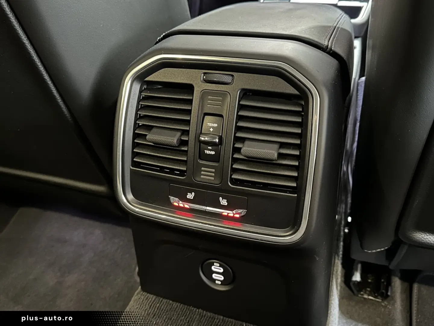 PORSCHE Macan GTS Pano BOSE Leder Memory Luftfeder. AHK