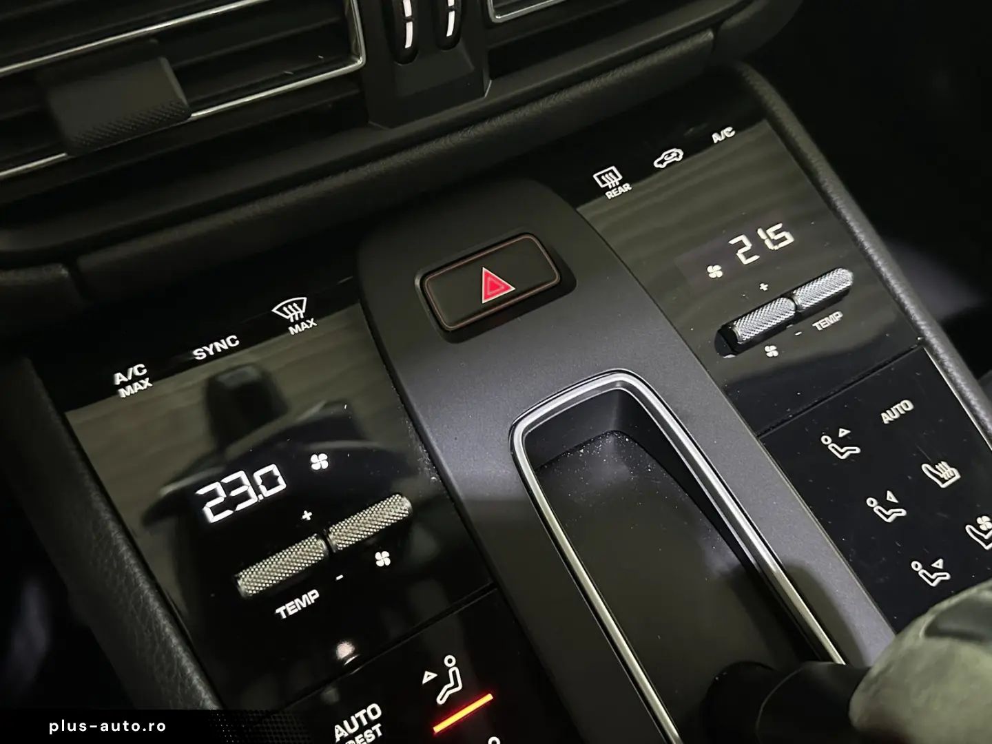 PORSCHE Macan GTS Pano BOSE Leder Memory Luftfeder. AHK