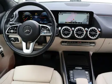 MERCEDES-BENZ EQA 250  Night TOTW AMG 20``