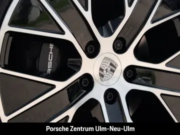 Porsche Taycan BOSE Panoramadach LED-Matrix Panoramadach