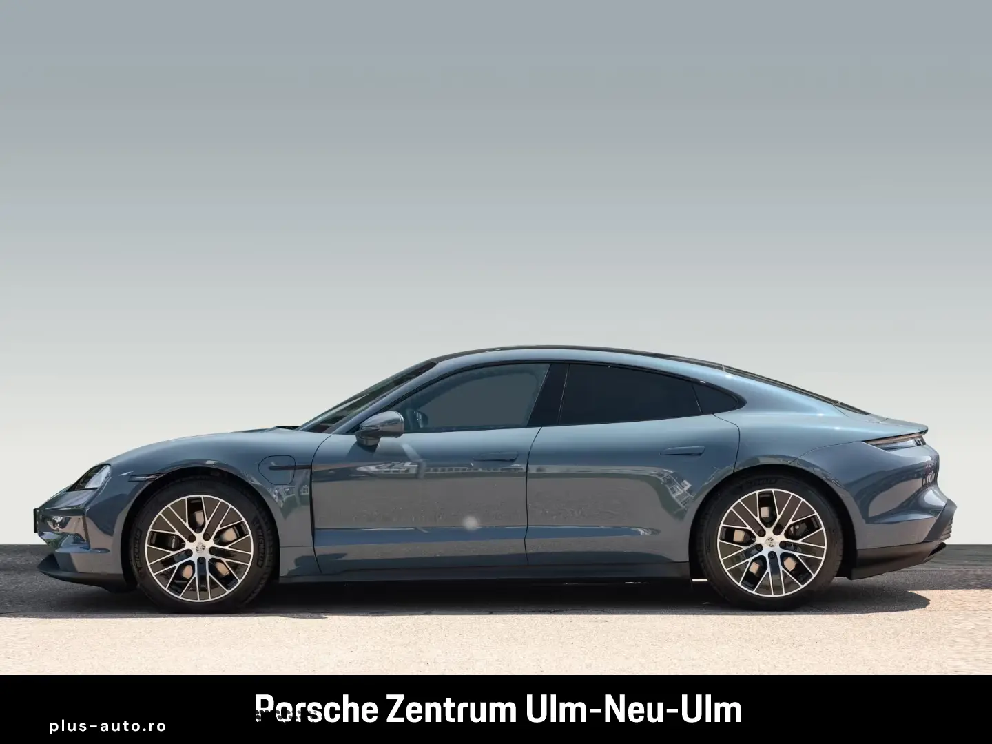 Porsche Taycan BOSE Panoramadach LED-Matrix Panoramadach