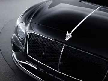 Bentley Flying Spur V8 Hybrid MY2026