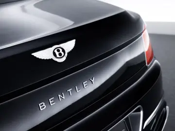 Bentley Flying Spur V8 Hybrid MY2026