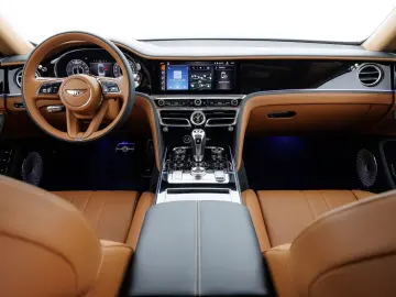 Bentley Flying Spur V8 Hybrid MY2026