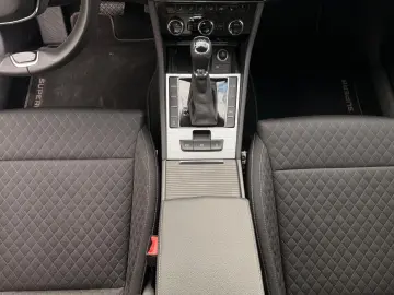 SKODA Superb 2.0 TDI DSG Ambition LED PDC SHZ VIRTUAL