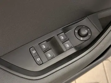SKODA Superb 2.0 TDI DSG Ambition LED PDC SHZ VIRTUAL