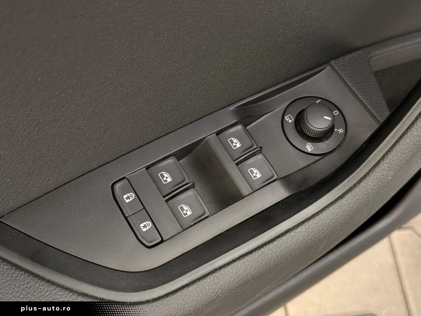 SKODA Superb 2.0 TDI DSG Ambition LED PDC SHZ VIRTUAL