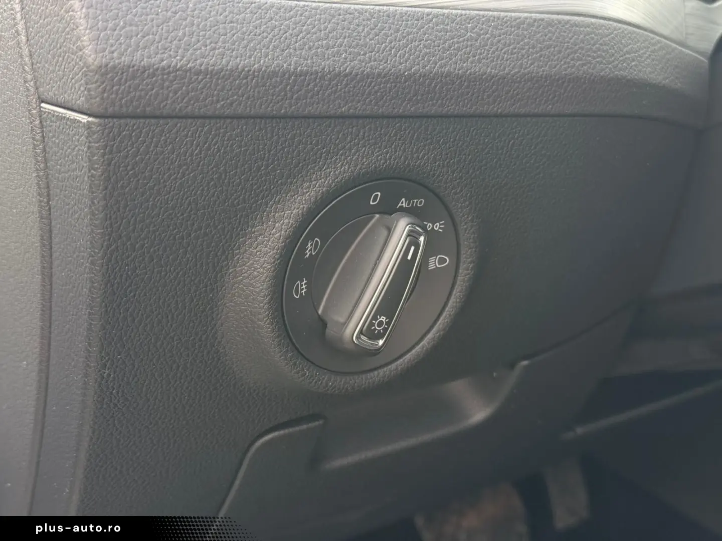 SKODA Superb 2.0 TDI DSG Ambition LED PDC SHZ VIRTUAL
