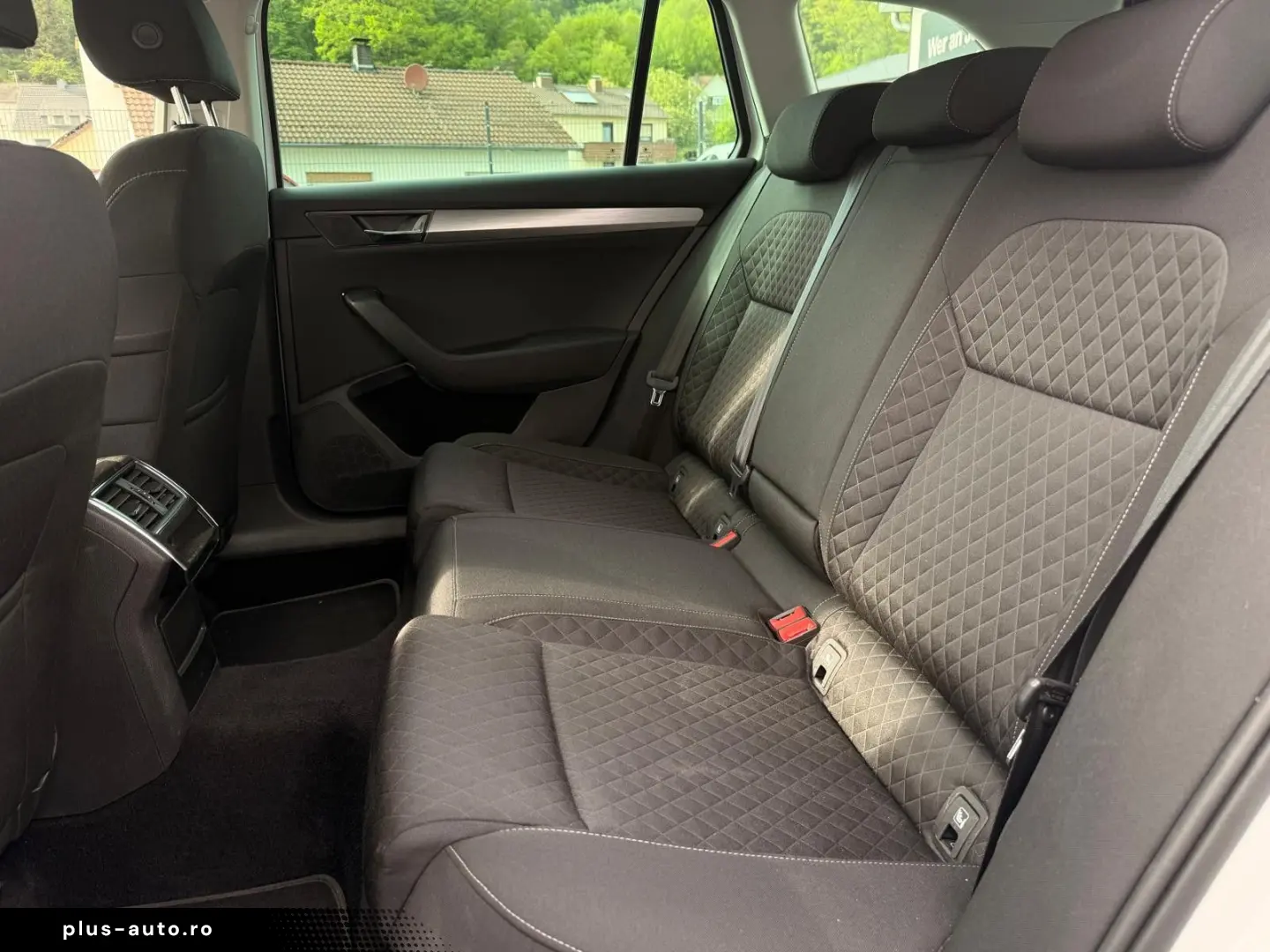 SKODA Superb 2.0 TDI DSG Ambition LED PDC SHZ VIRTUAL
