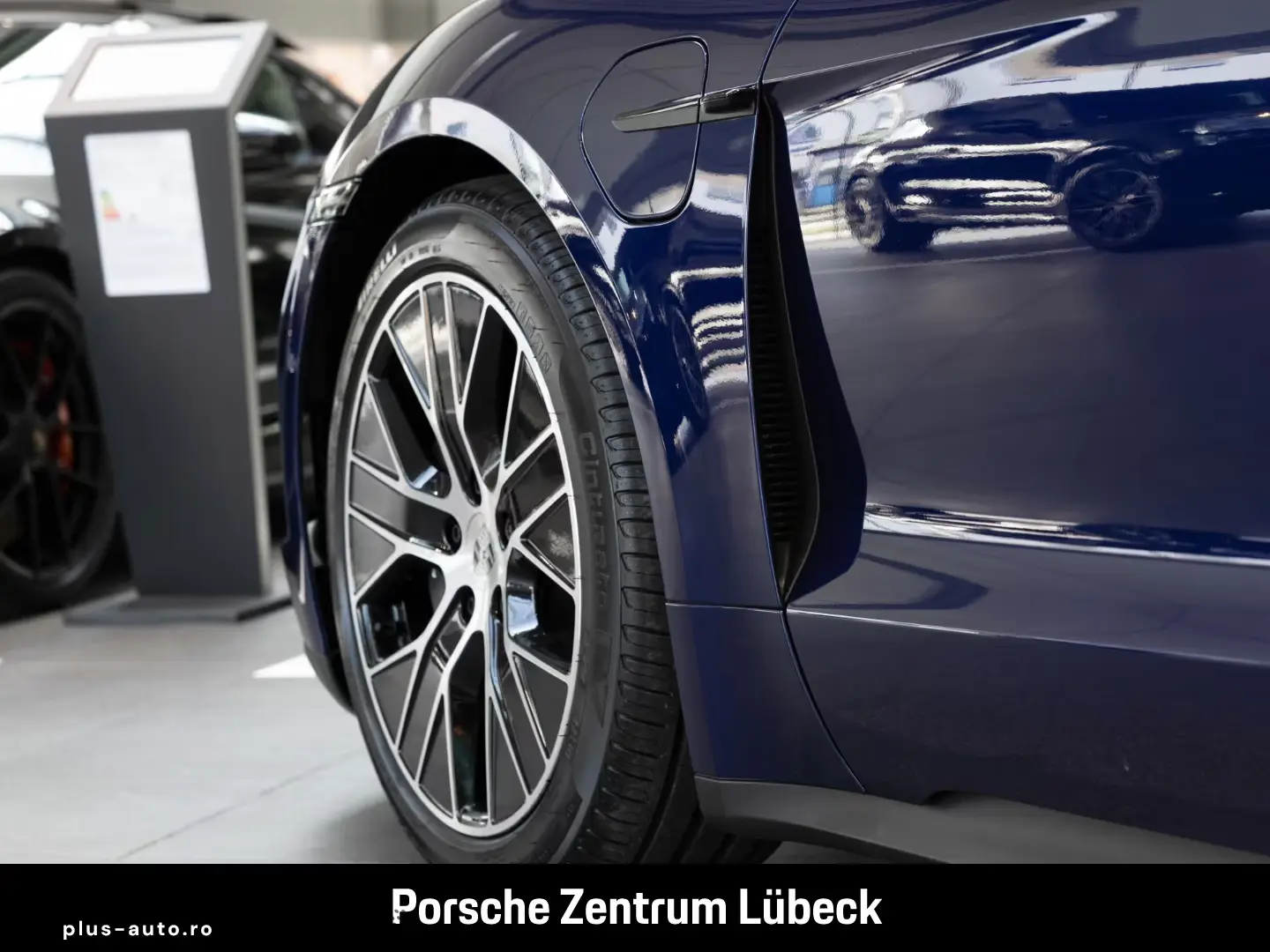 Porsche Taycan Nachtsicht HA-Lenkung Soft-Close InnoDriv