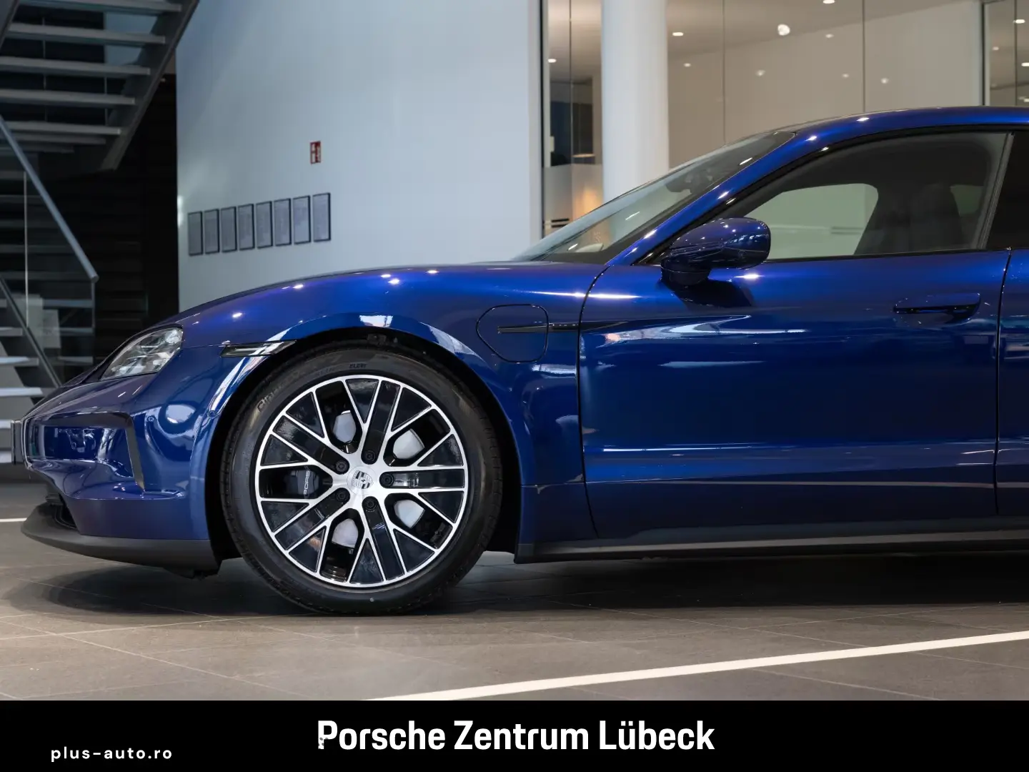 Porsche Taycan Nachtsicht HA-Lenkung Soft-Close InnoDriv