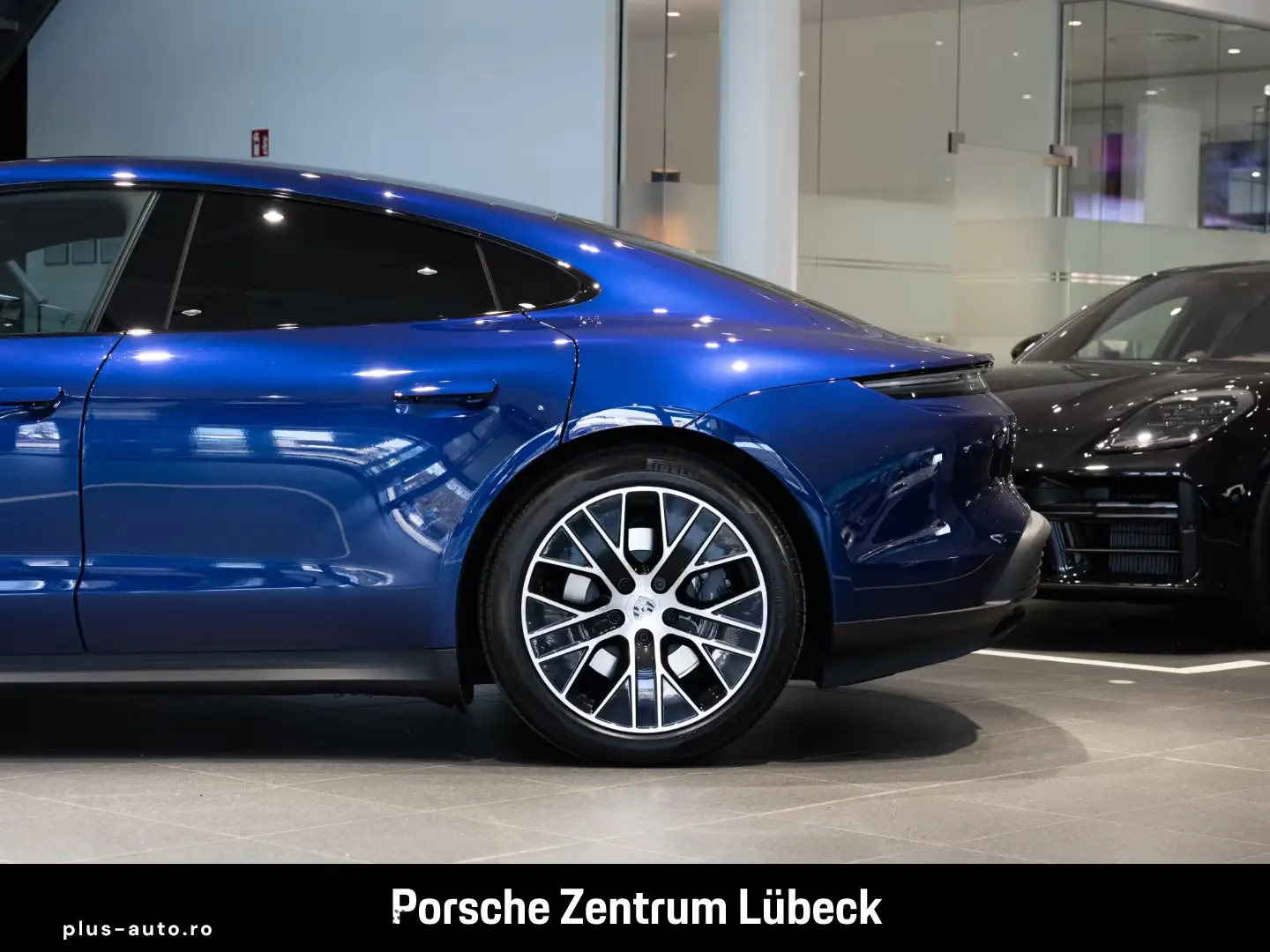 Porsche Taycan Nachtsicht HA-Lenkung Soft-Close InnoDriv