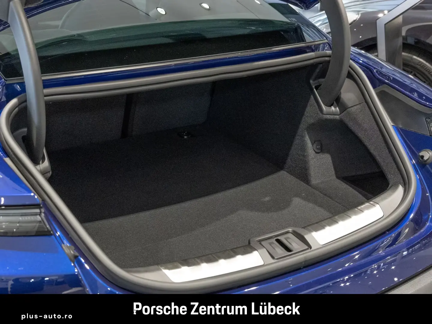 Porsche Taycan Nachtsicht HA-Lenkung Soft-Close InnoDriv