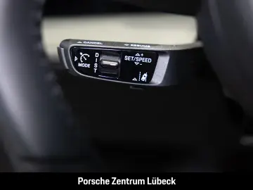 Porsche Taycan Nachtsicht HA-Lenkung Soft-Close InnoDriv