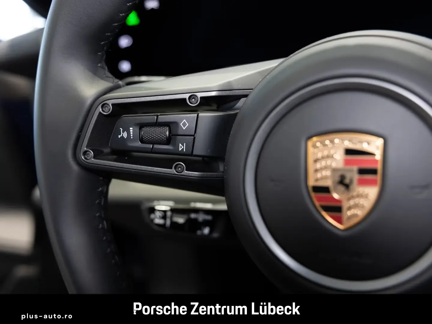 Porsche Taycan Nachtsicht HA-Lenkung Soft-Close InnoDriv