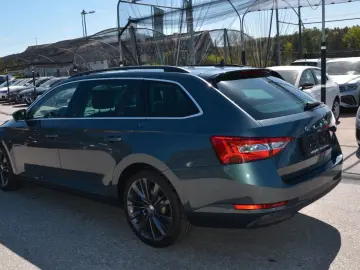SKODA Superb Kombi 2 0 TDI DSG LED 1.BESITZ EXP 16.200