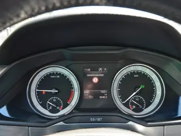SKODA Superb Kombi 2 0 TDI DSG LED 1.BESITZ EXP 16.200