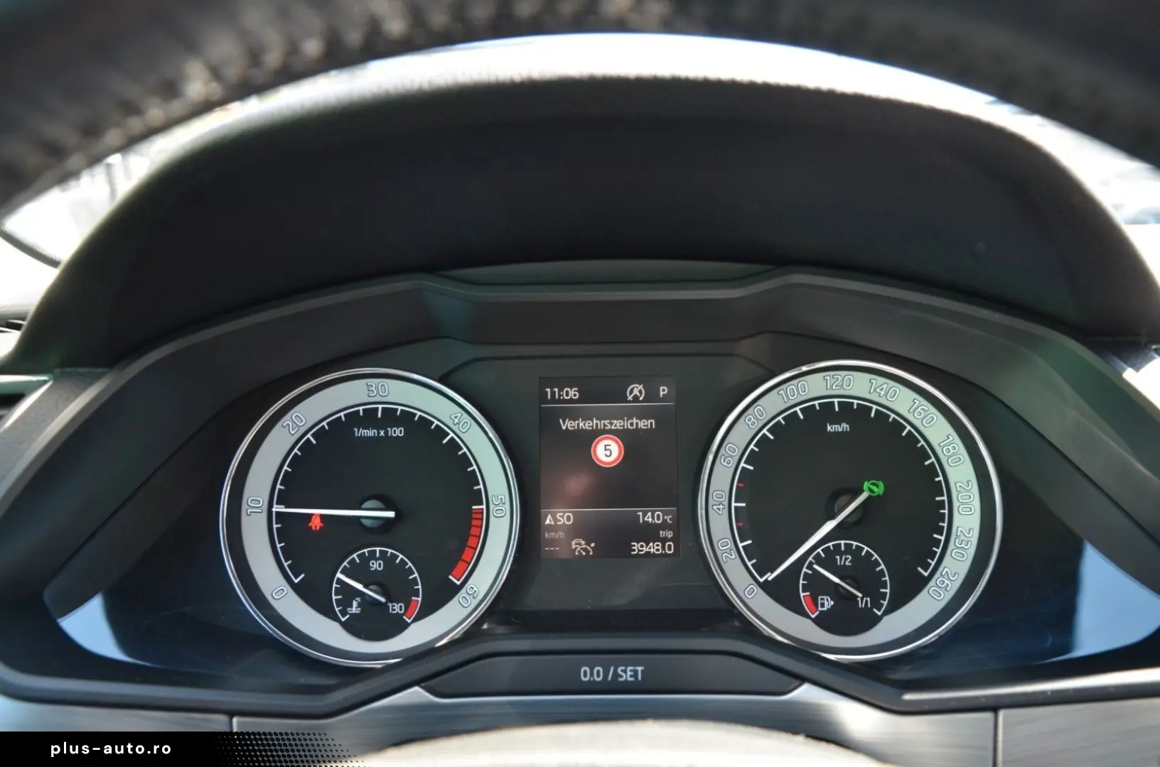 SKODA Superb Kombi 2 0 TDI DSG LED 1.BESITZ EXP 16.200