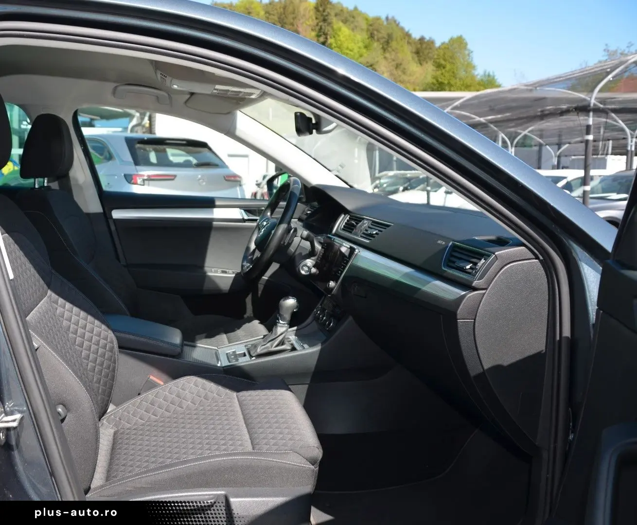 SKODA Superb Kombi 2 0 TDI DSG LED 1.BESITZ EXP 16.200