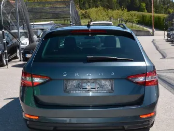 SKODA Superb Kombi 2 0 TDI DSG LED 1.BESITZ EXP 16.200