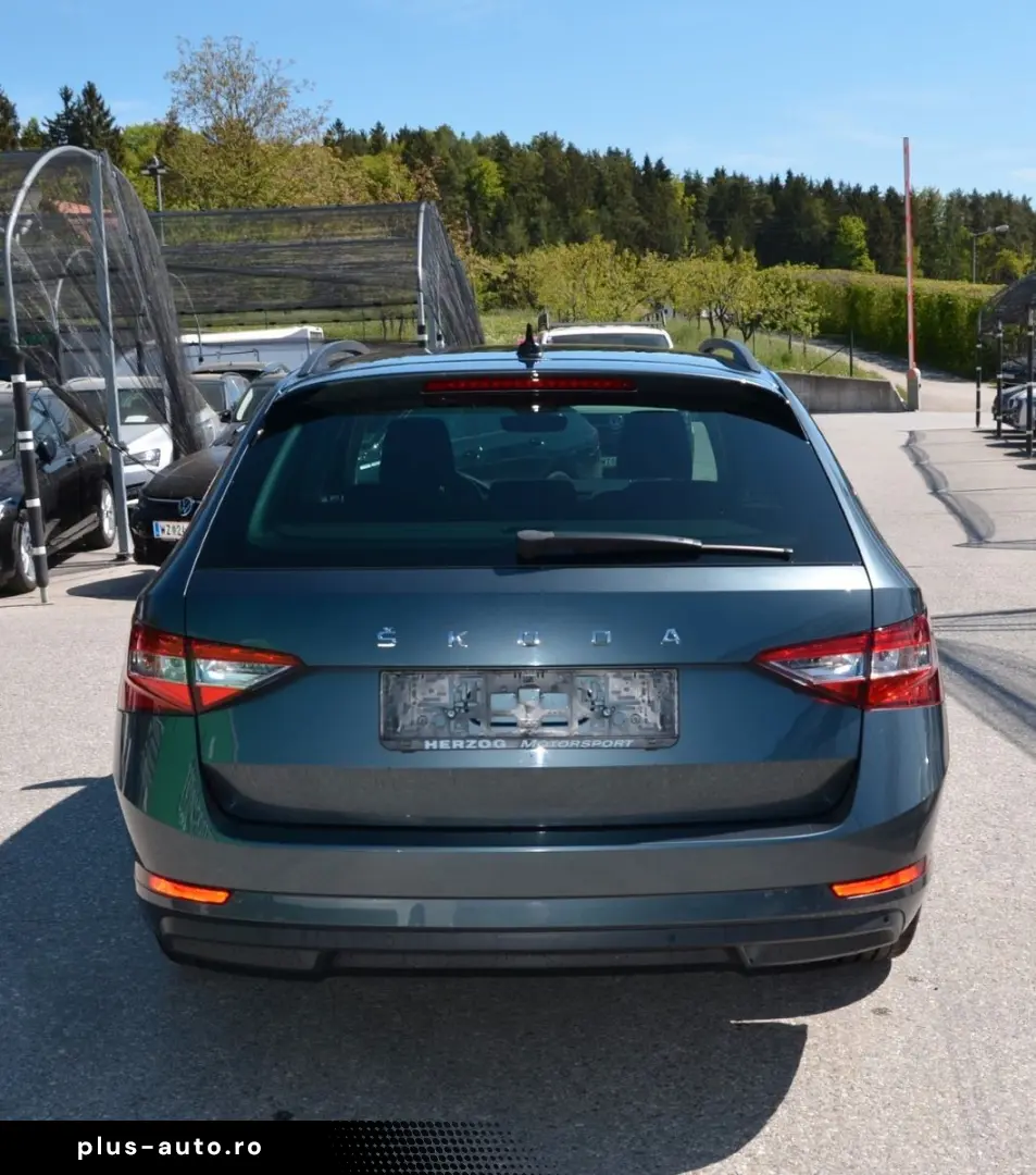 SKODA Superb Kombi 2 0 TDI DSG LED 1.BESITZ EXP 16.200