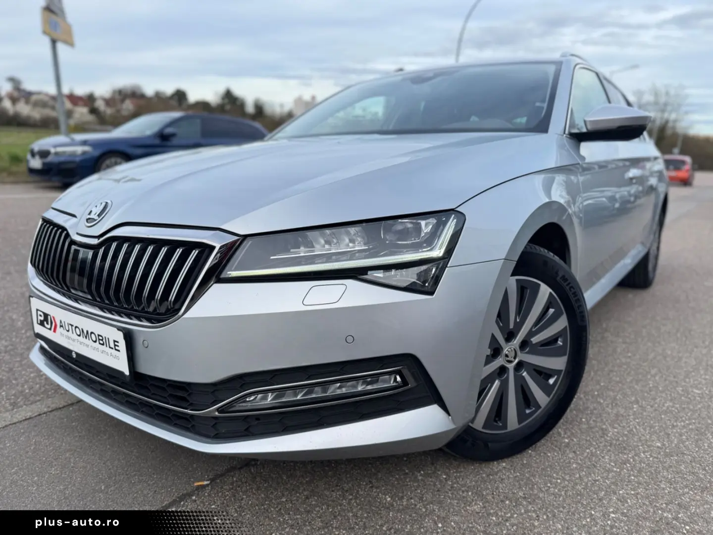 SKODA Superb 2.0 TDI Combi Style Navi LED Memory ACC 1
