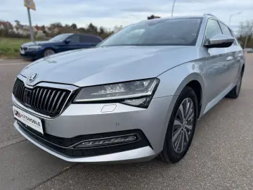 SKODA Superb 2.0 TDI Combi Style Navi LED Memory ACC 1