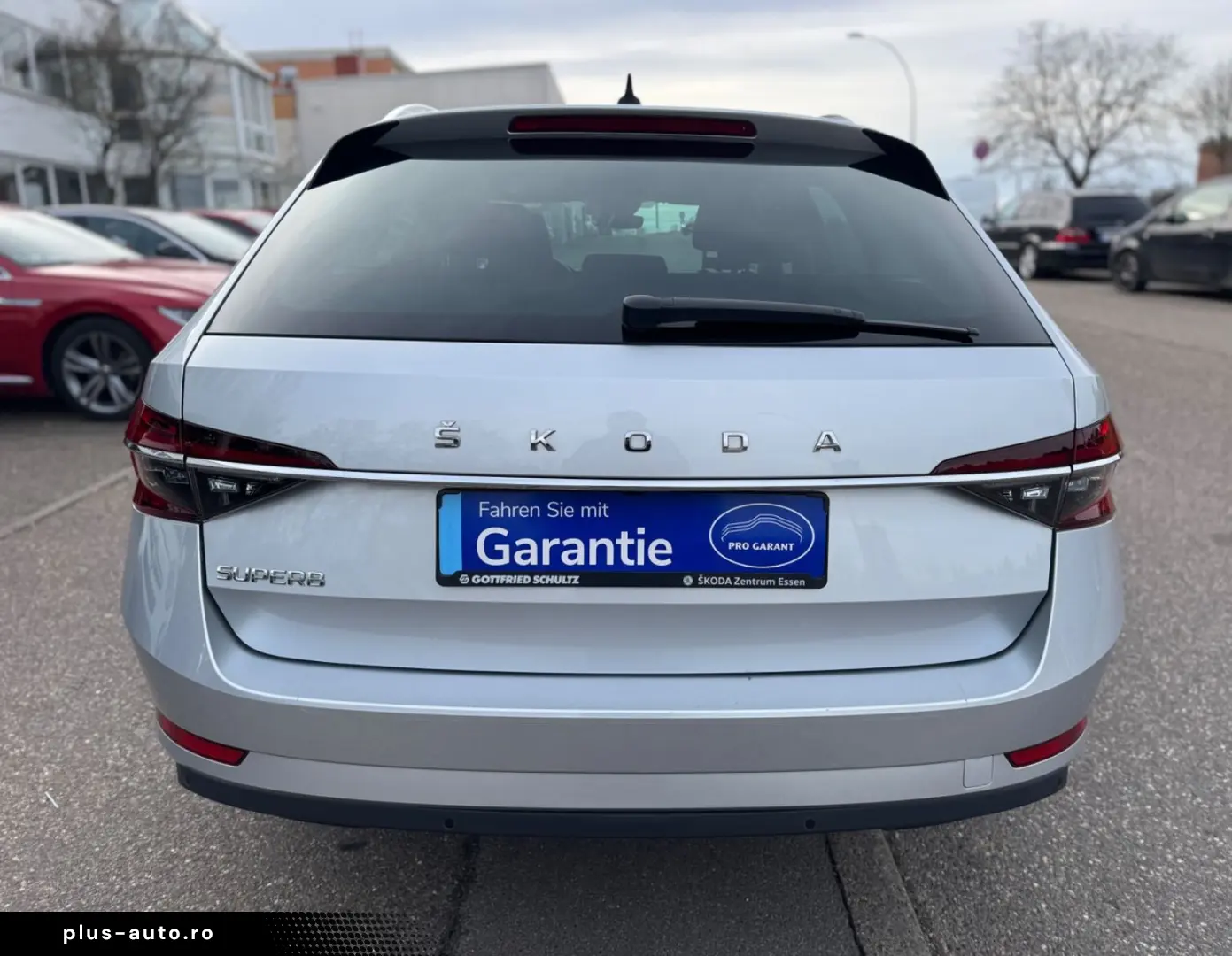 SKODA Superb 2.0 TDI Combi Style Navi LED Memory ACC 1