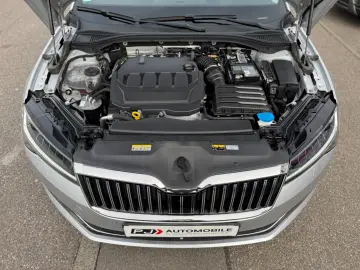 SKODA Superb 2.0 TDI Combi Style Navi LED Memory ACC 1