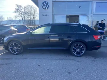 SKODA Superb Combi 2.0 TDI DSG 19  CANTON SMART-LINK N