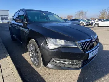 SKODA Superb Combi 2.0 TDI DSG 19  CANTON SMART-LINK N