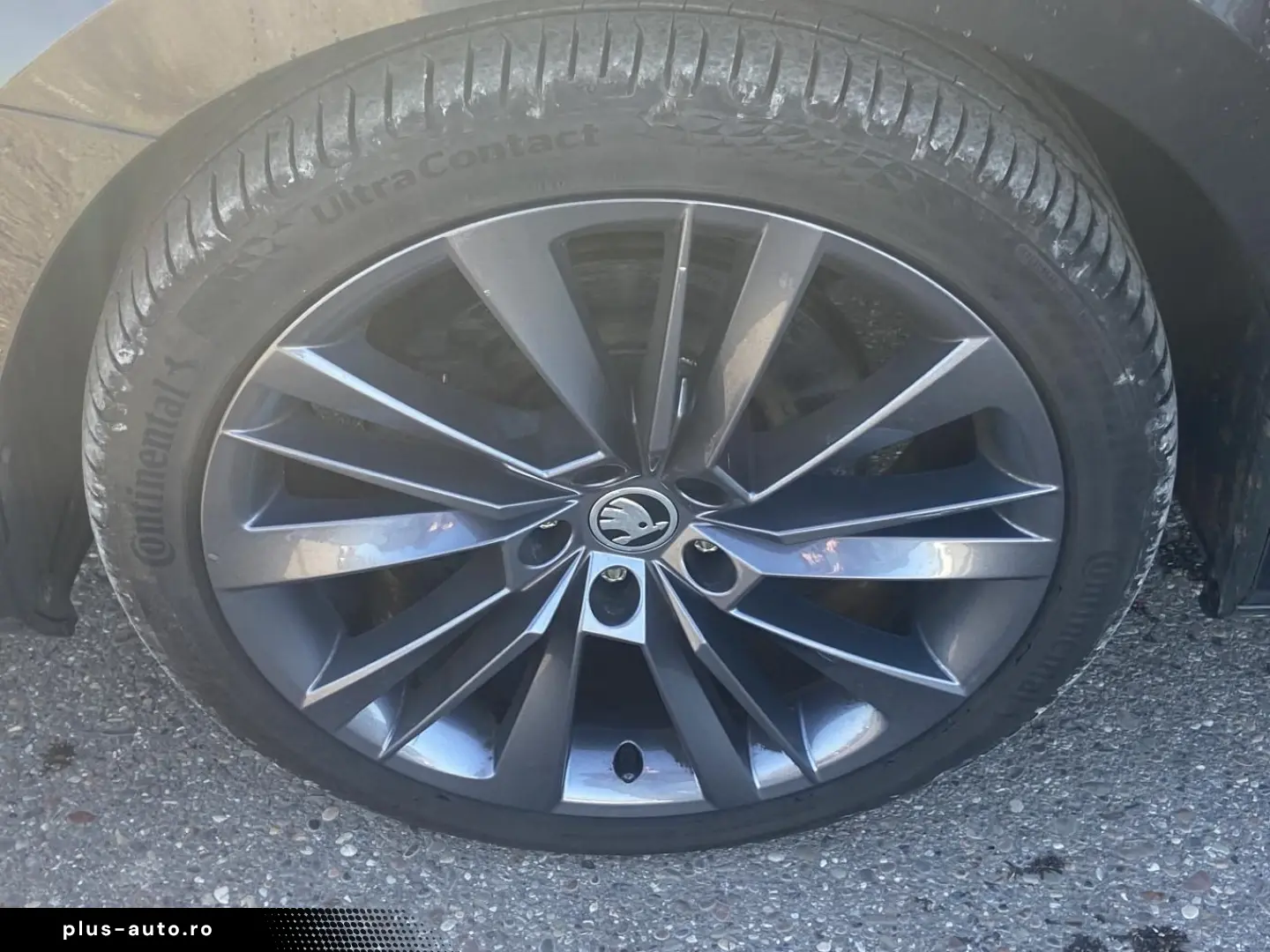 SKODA Superb Combi 2.0 TDI DSG 19  CANTON SMART-LINK N