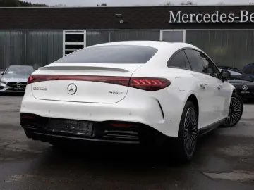 MERCEDES-BENZ EQS 580 4M AMG Pano Burm