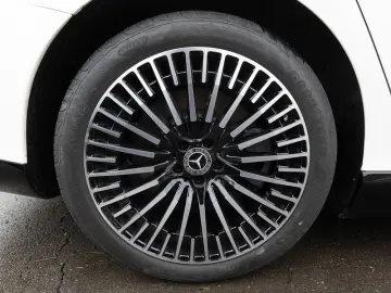 MERCEDES-BENZ EQS 580 4M AMG Pano Burm