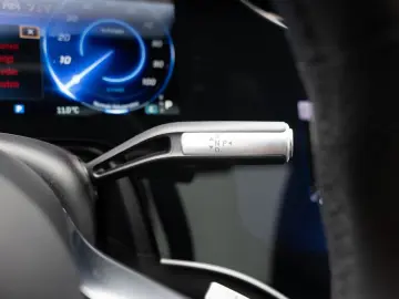 MERCEDES-BENZ EQS 580 4M AMG Pano Burm
