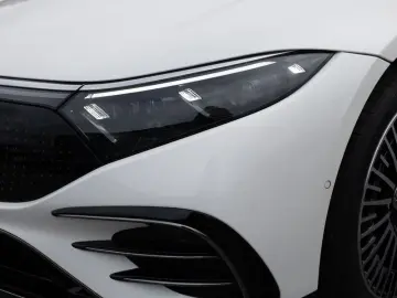 MERCEDES-BENZ EQS 580 4M AMG Pano Burm