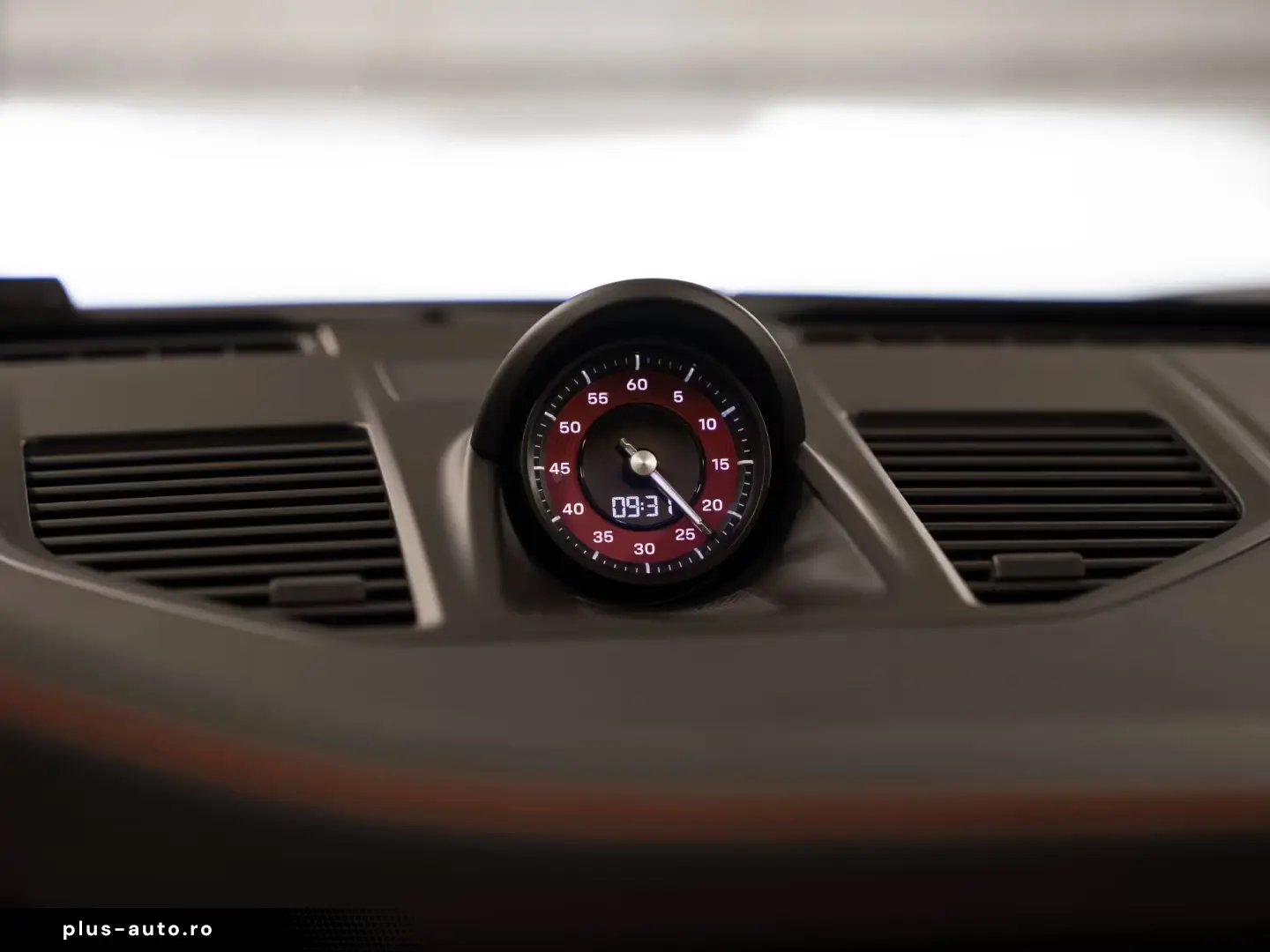Porsche 992 Carrera 4 GTS Cabriolet Burmester Lift