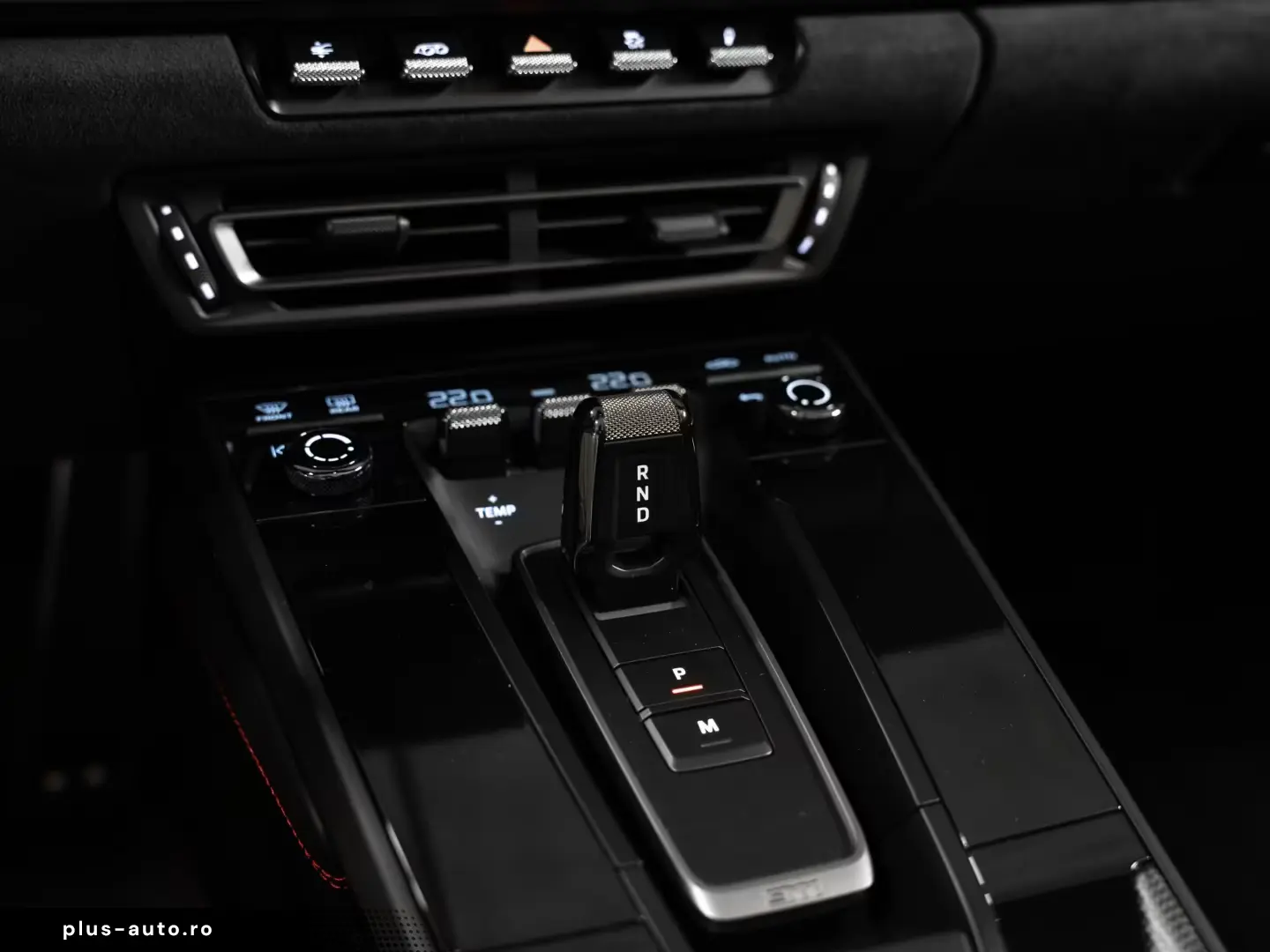 Porsche 992 Carrera 4 GTS Cabriolet Burmester Lift