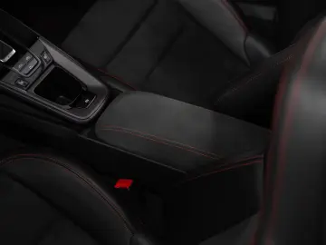 Porsche 992 Carrera 4 GTS Cabriolet Burmester Lift