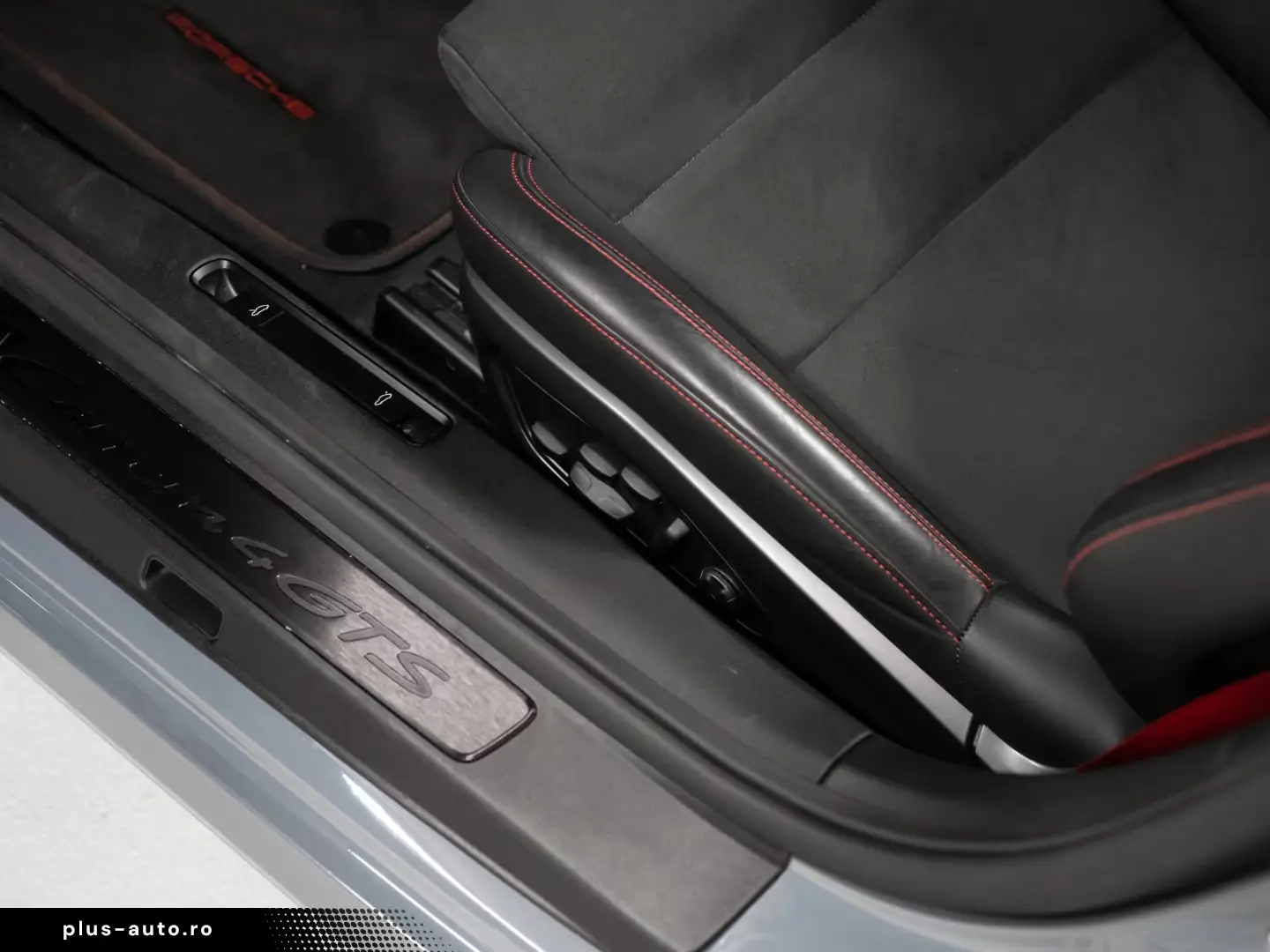 Porsche 992 Carrera 4 GTS Cabriolet Burmester Lift