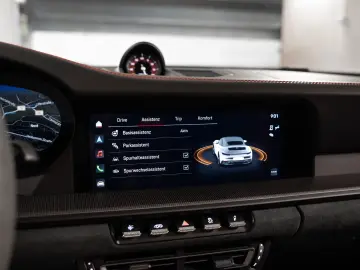 Porsche 992 Carrera 4 GTS Cabriolet Burmester Lift