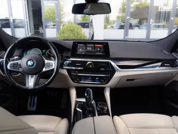 BMW 640d xDrive GT M Sport HUD Pano Air susp  H&K  masaj