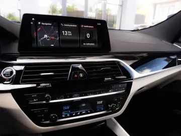 BMW 640d xDrive GT M Sport HUD Pano Air susp  H&K  masaj