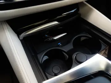 BMW 640d xDrive GT M Sport HUD Pano Air susp  H&K  masaj
